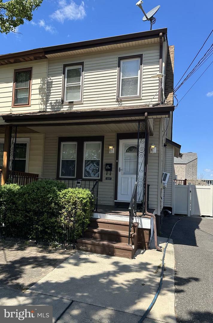 Property Photo:  4 Tuttle Avenue  NJ 08629 