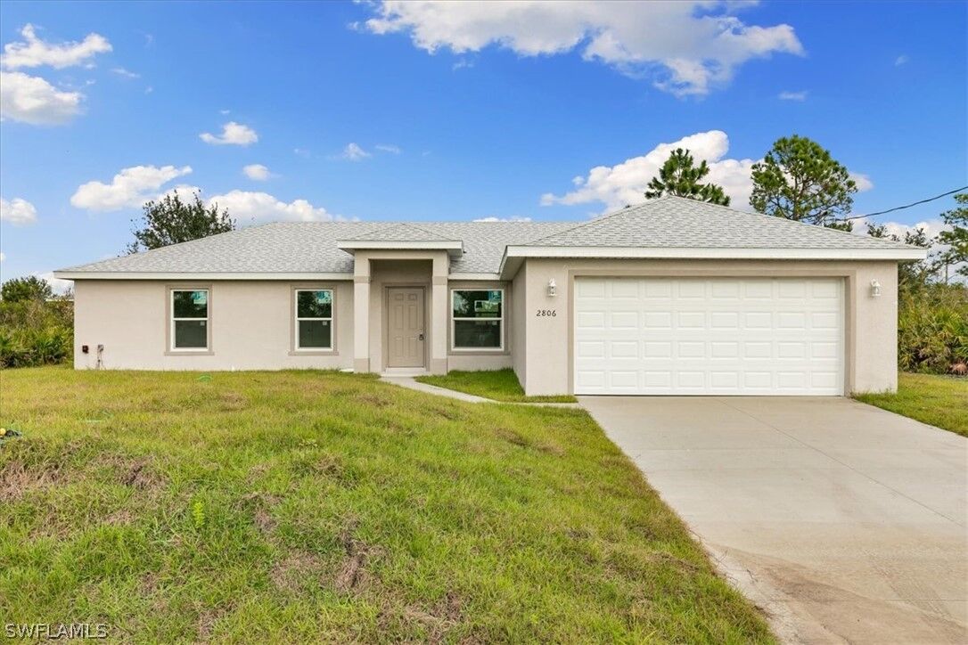 Property Photo: 508 Cottonwood Avenue S FL 33974