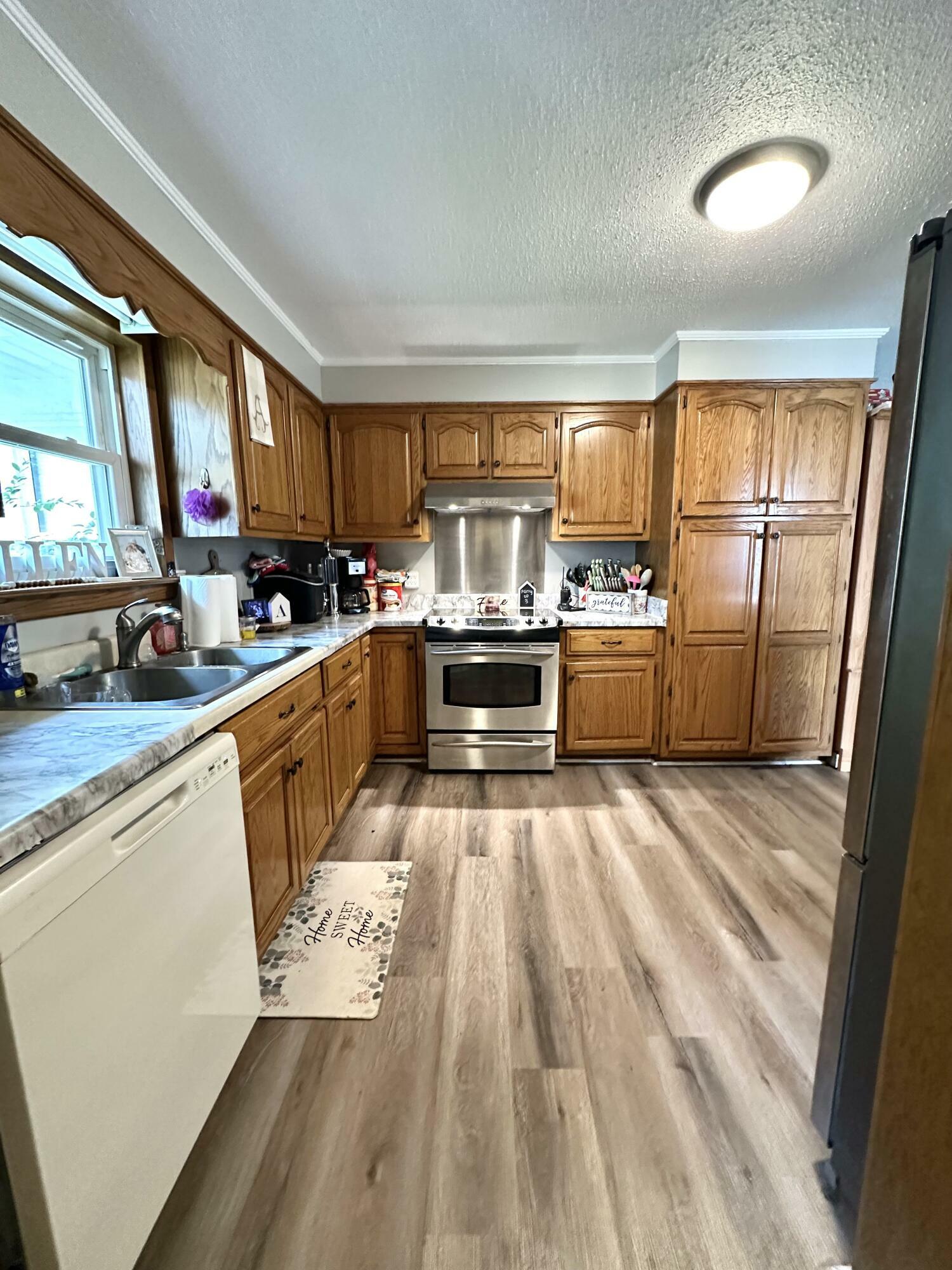 Property Photo:  405 Cainwood St.  MS 38821 