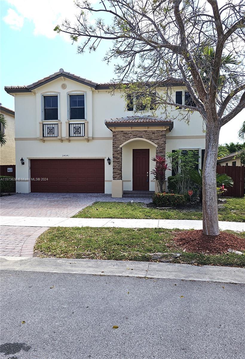 Property Photo: 24041 SW 114th Pl 24041 FL 33032