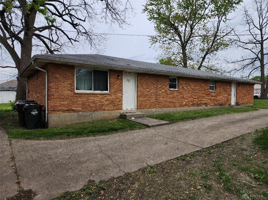 Property Photo: 1561 Wilbur Avenue 1563 OH 45324