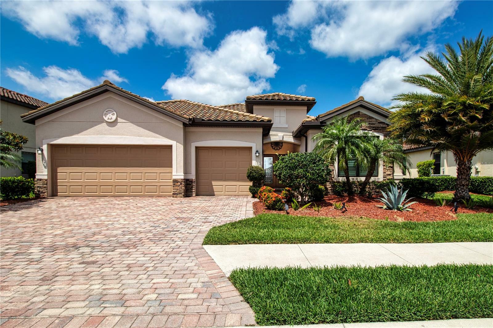 Property Photo: 6775 Wild Lake Terrace FL 34212
