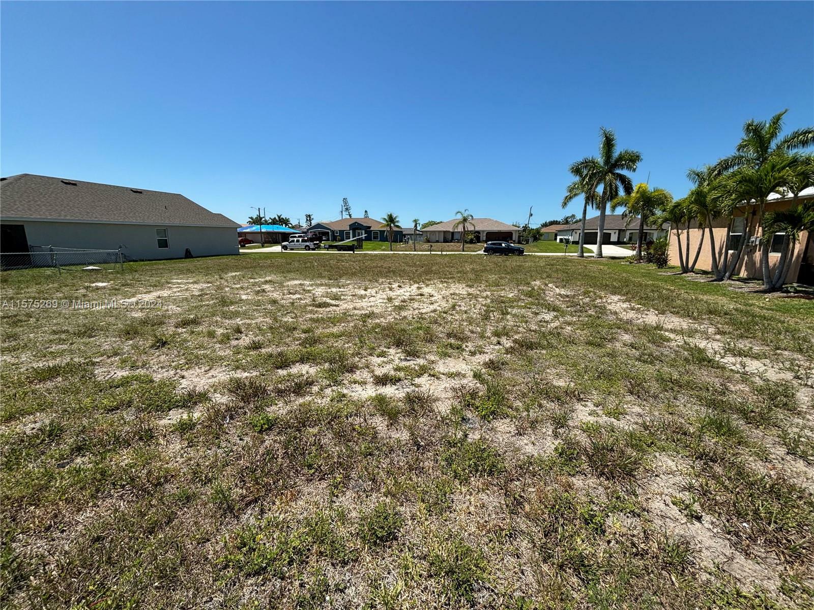 Property Photo:  1111 SW 40th Ter  FL 33914 