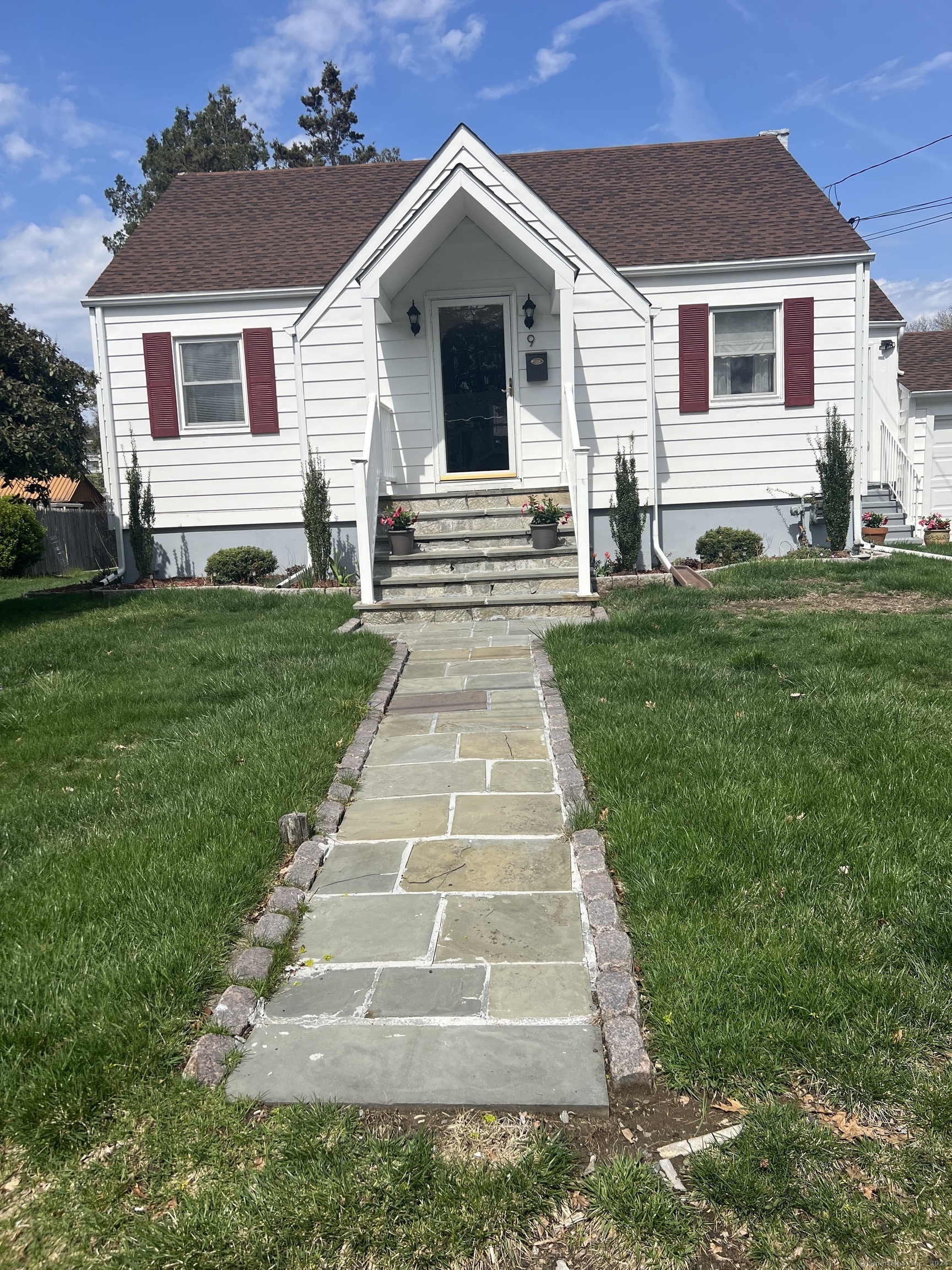 Property Photo: 9 Princeton Street CT 06851