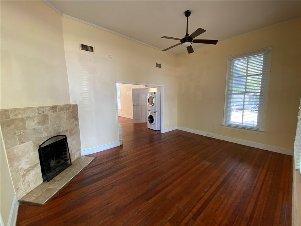 Property Photo:  1801 Nueces Street  TX 78701 