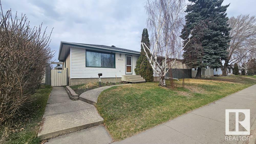 Property Photo:  6312 144 Avenue NW  AB T5A 1K9 