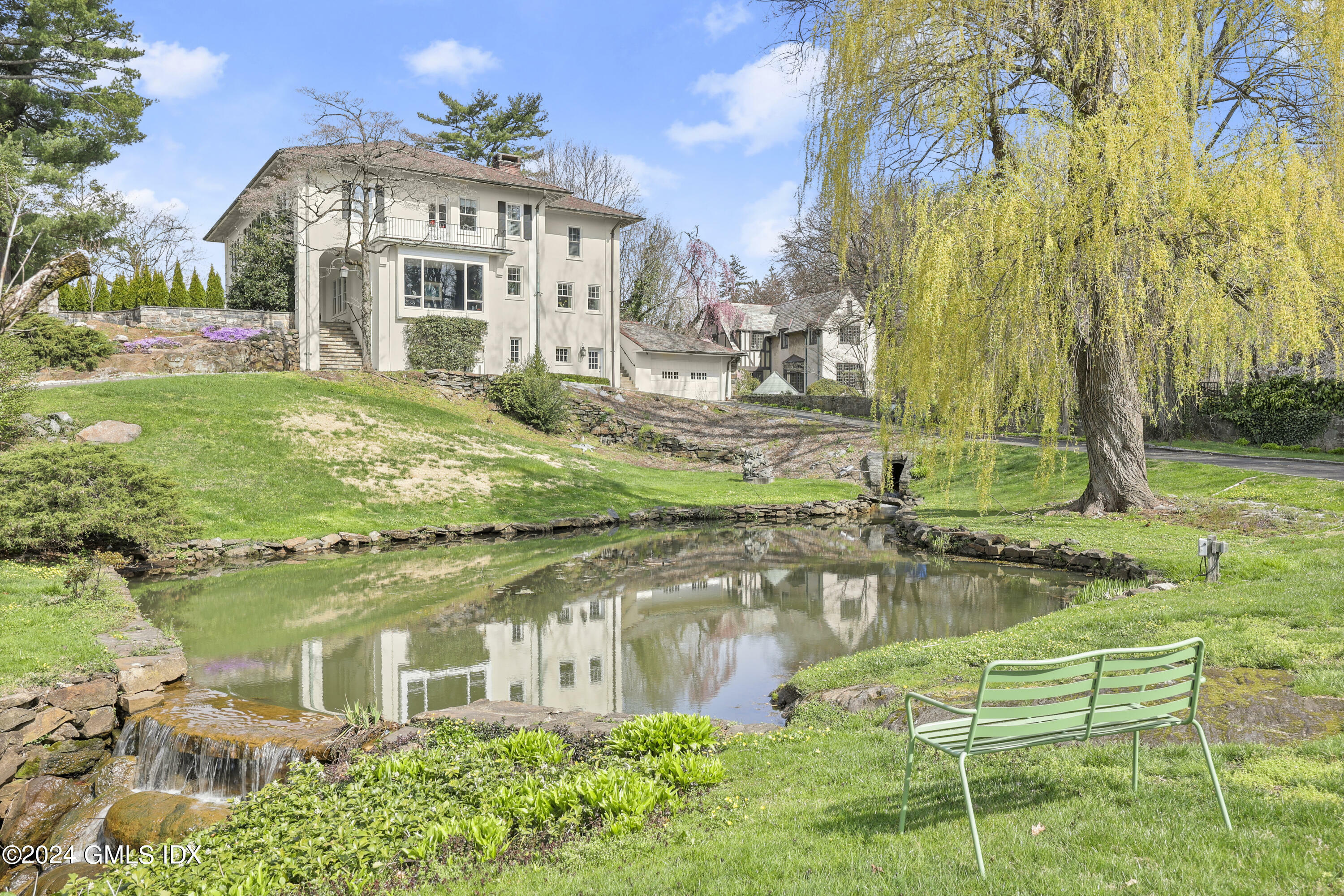 75 Dearfield Drive  Greenwich CT 06831 photo