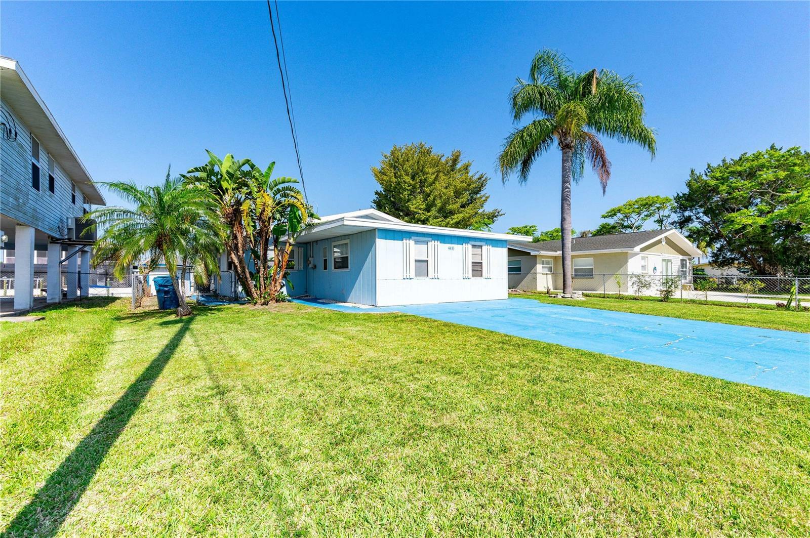 Property Photo:  4483 Flounder Dr  FL 34607 