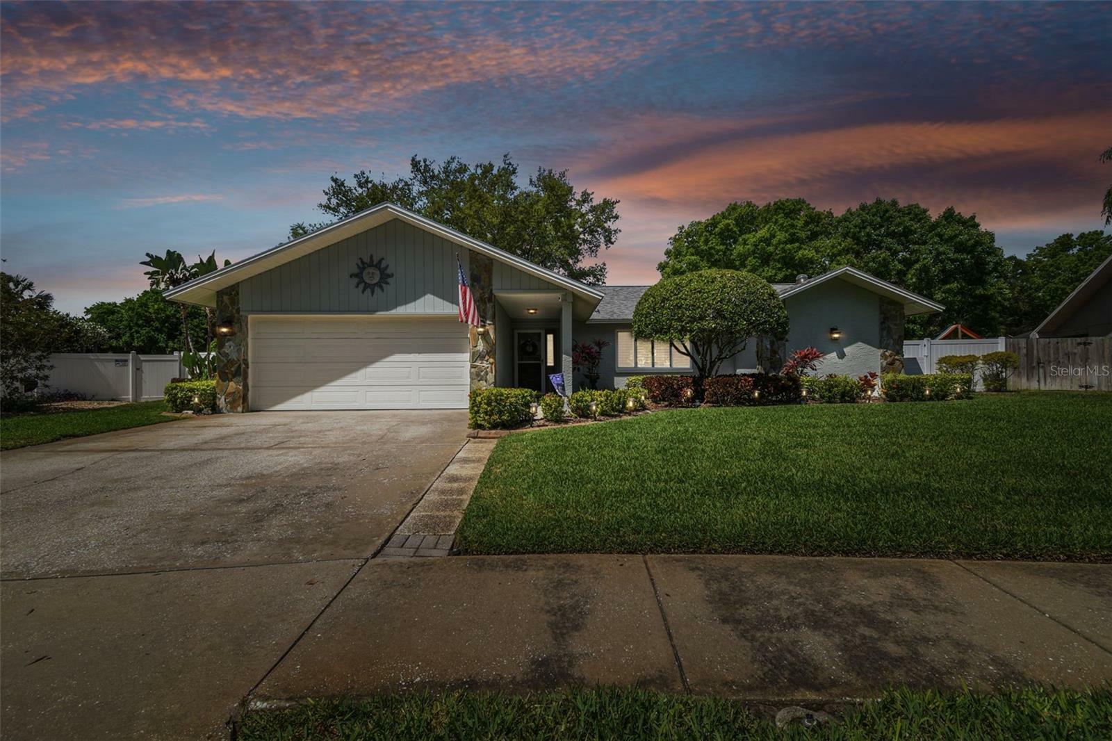 Property Photo: 561 Hadley Drive FL 34683