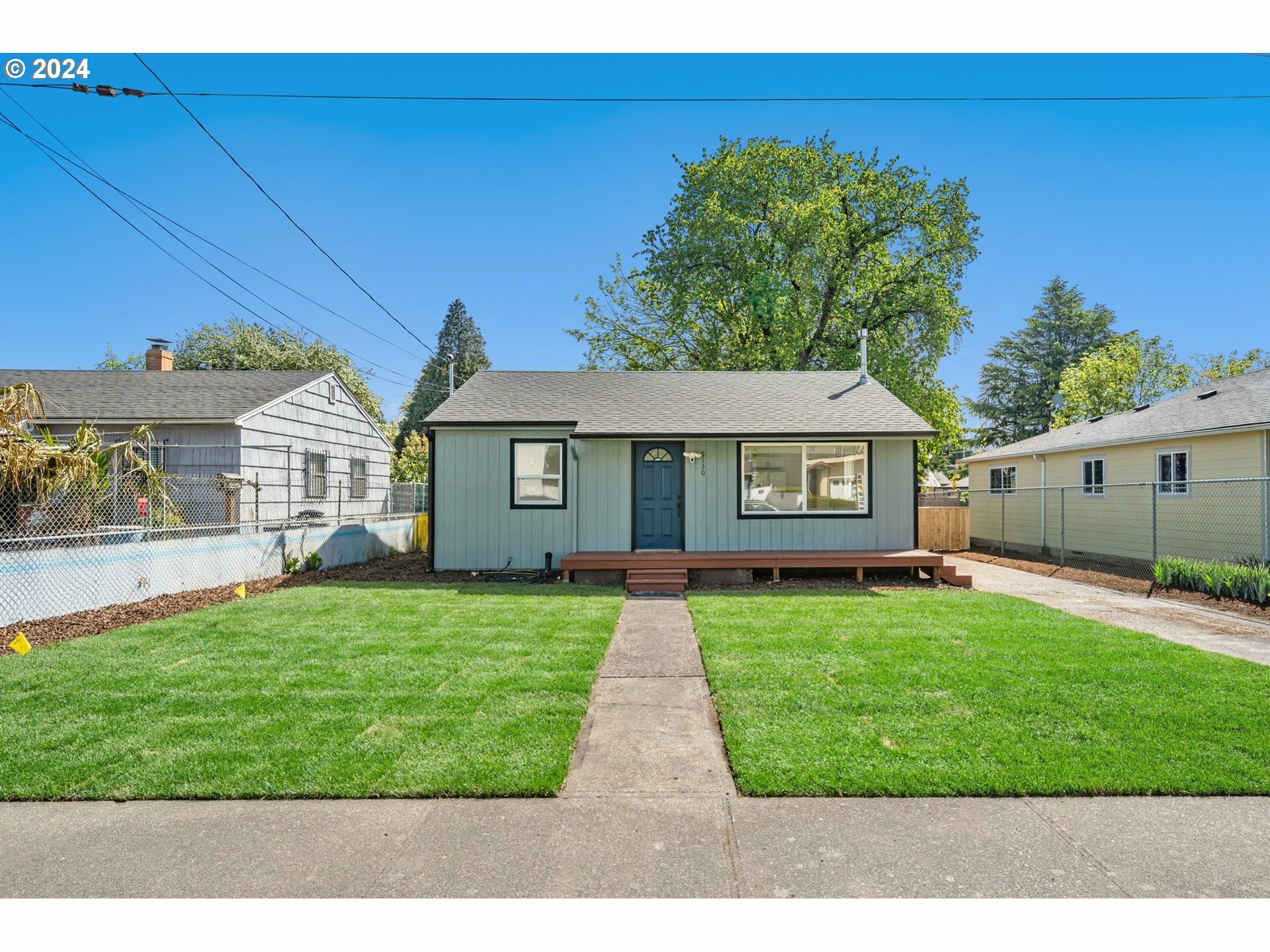 Property Photo:  6530 SE 89th Ave  OR 97266 