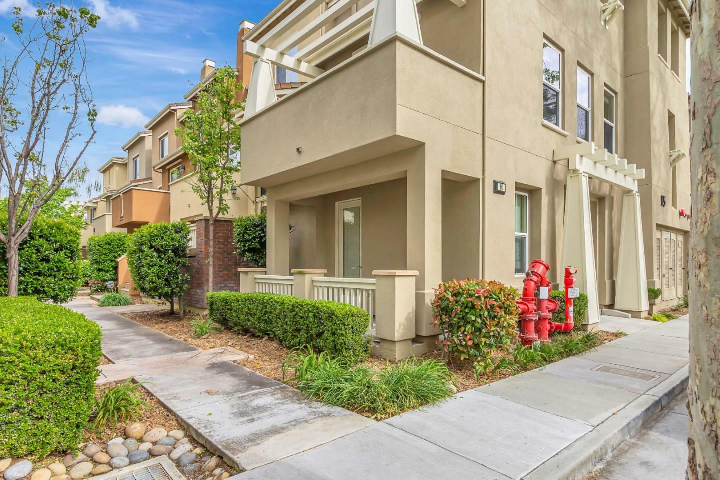 Property Photo:  60 Muller Place  CA 95126 