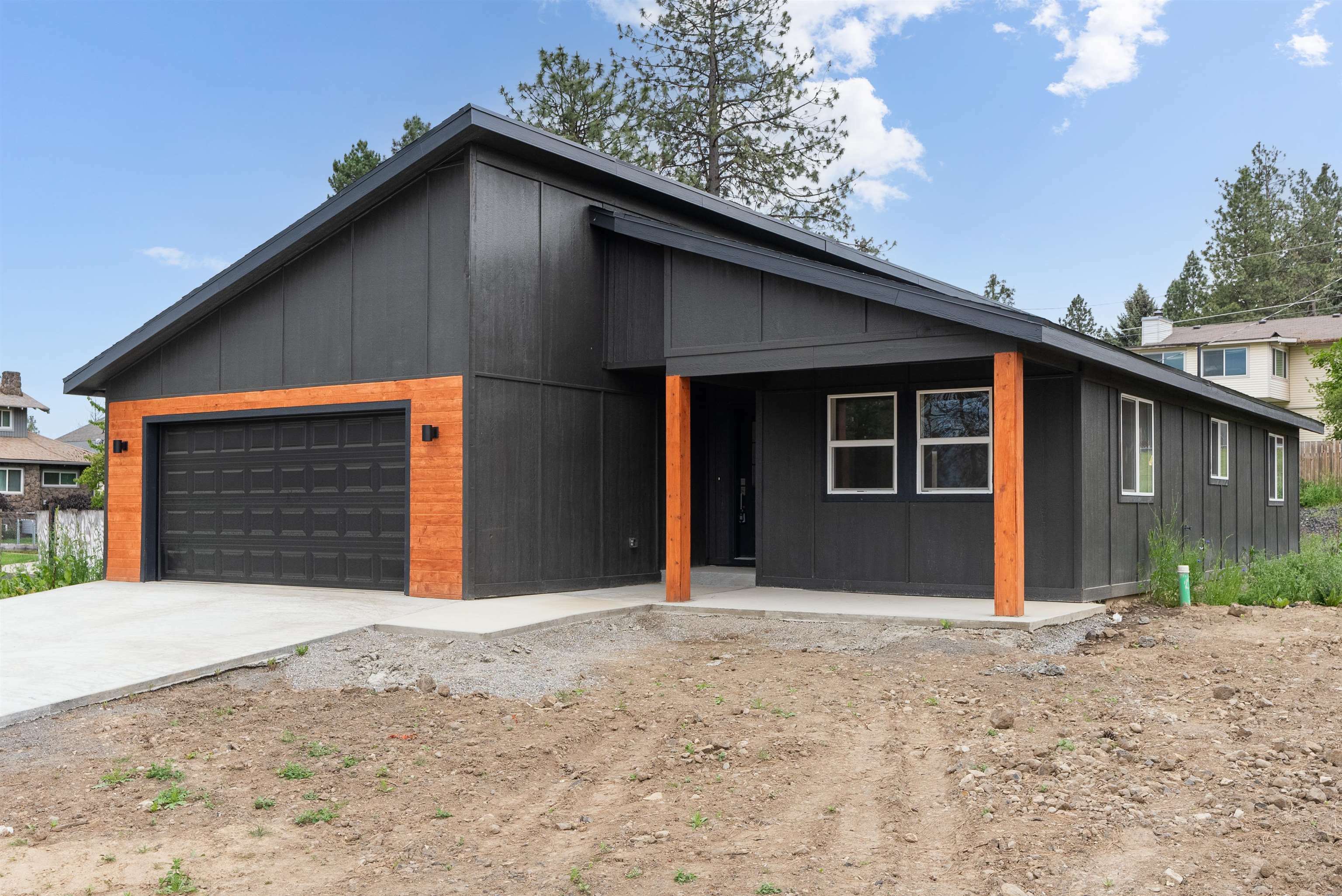 Property Photo:  2931 W 18th Ave  WA 99224 