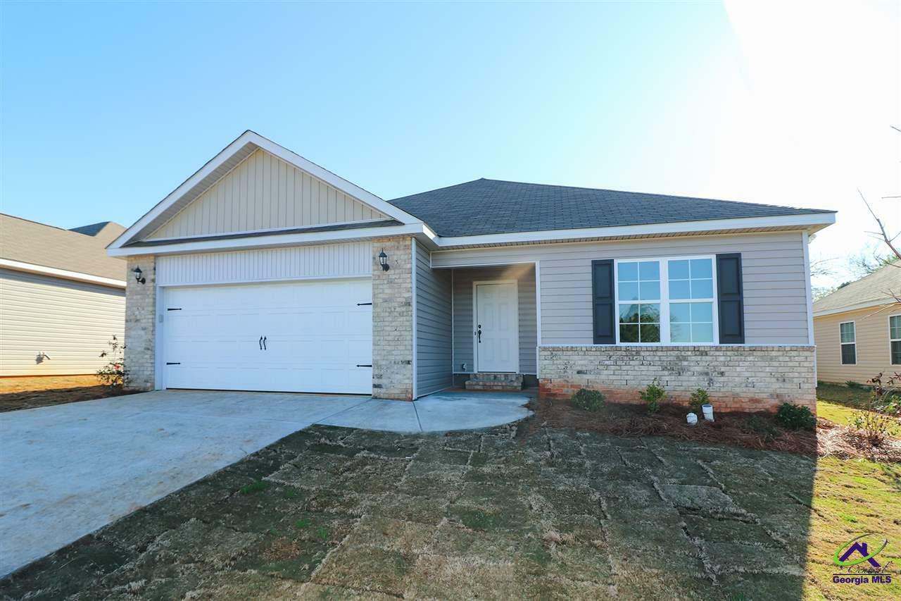 Property Photo:  209 Wray Street  GA 31093 