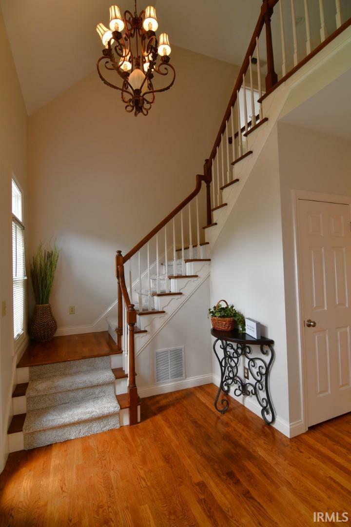 Property Photo:  10566 Hampton Place  IN 47630 