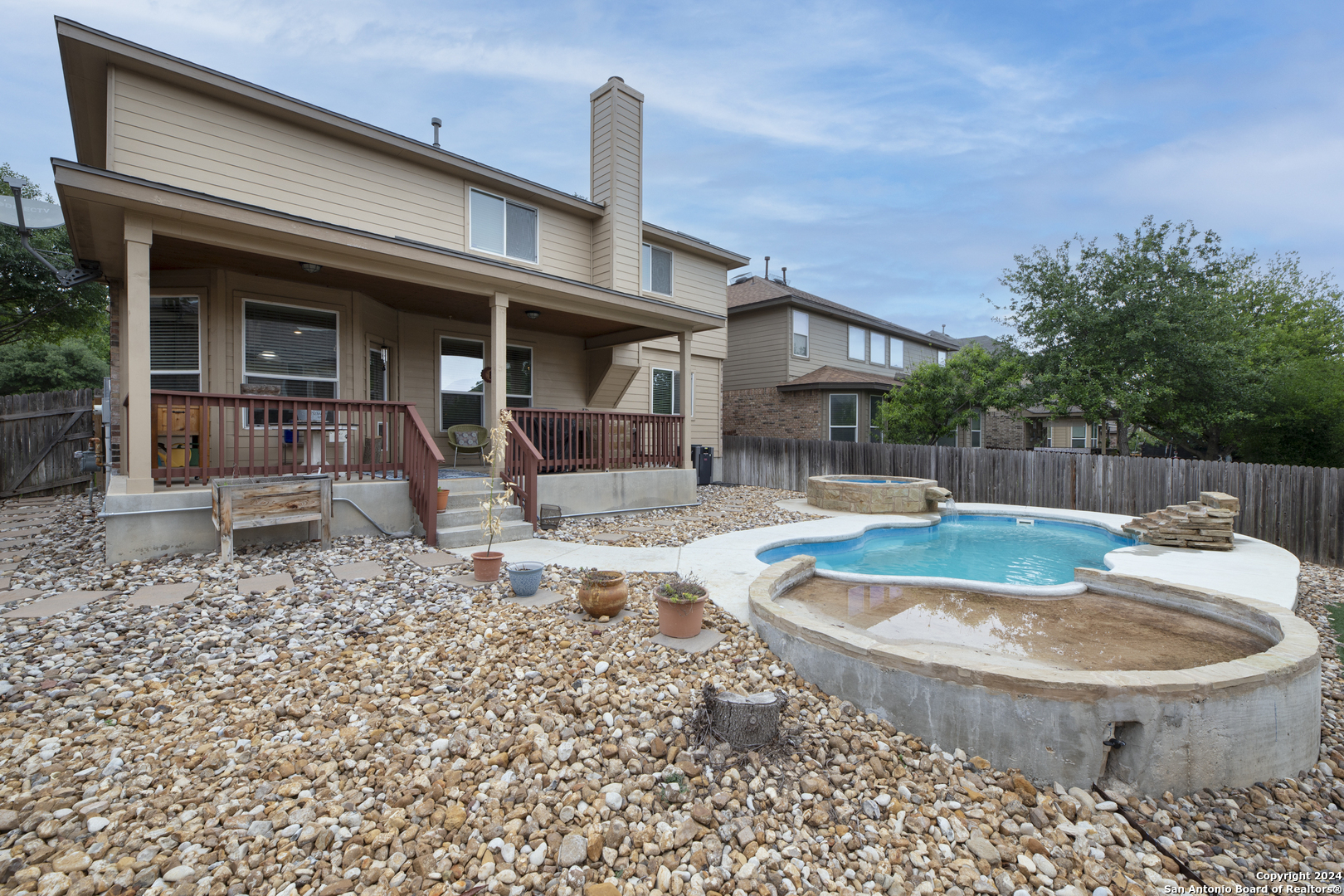 Property Photo: 12414 Red Maple Way TX 78253