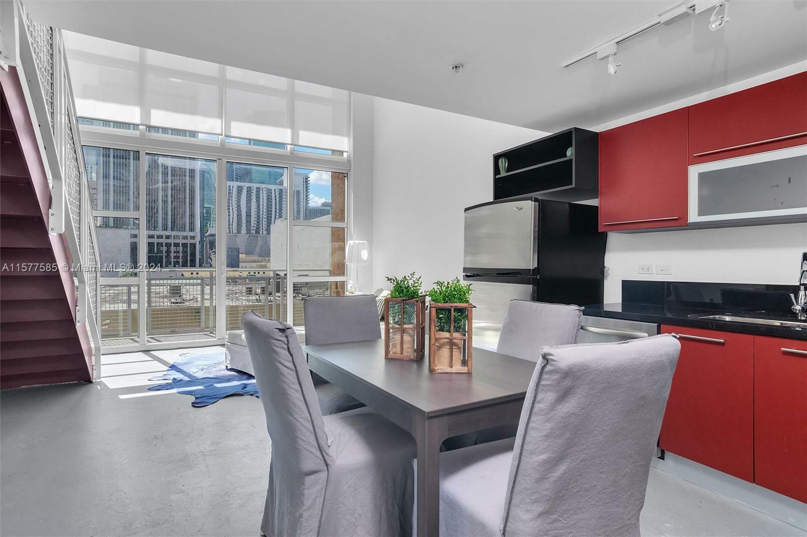 Property Photo: 253 NE 2nd St 418 FL 33132