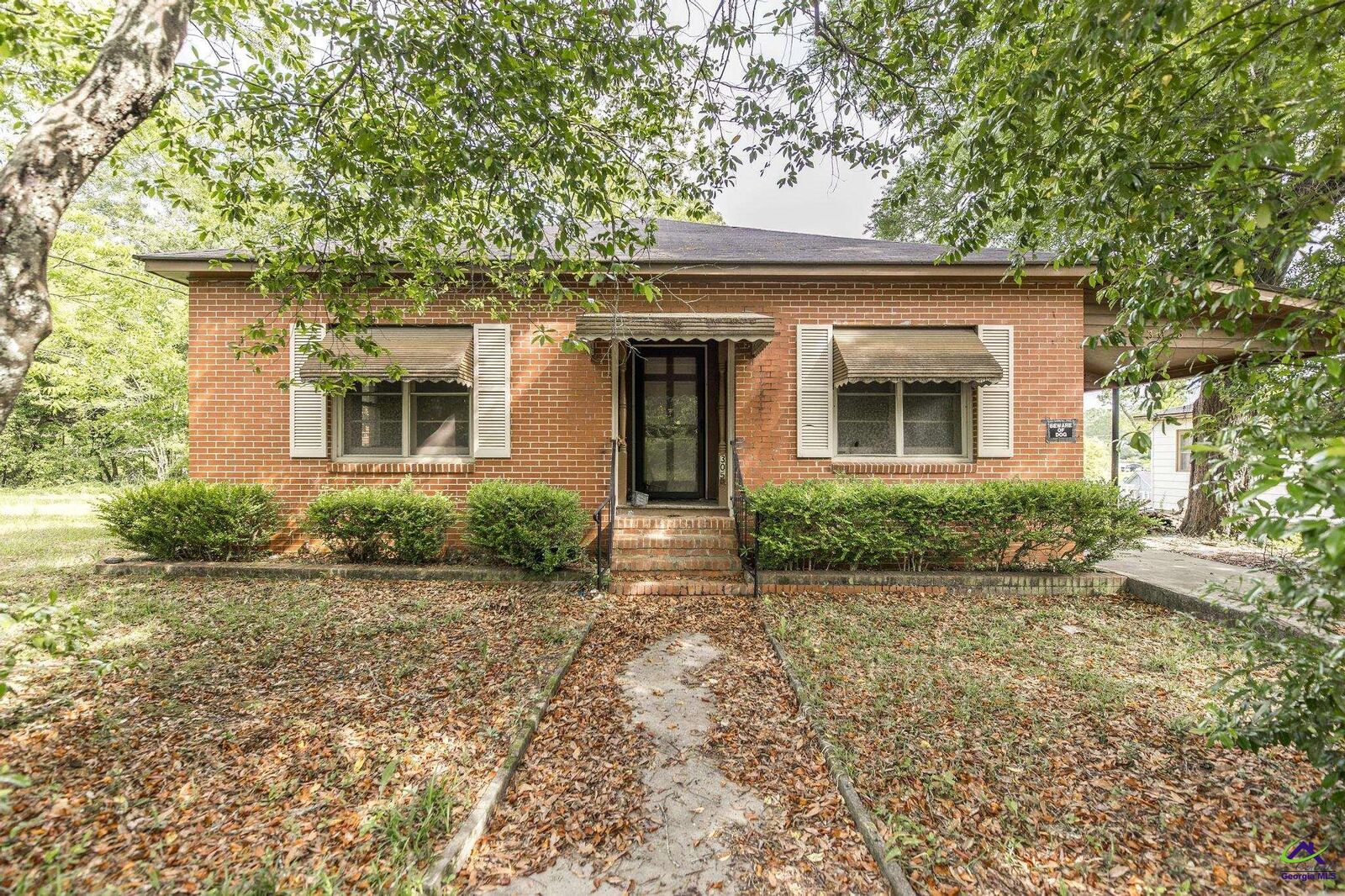 Property Photo:  305 Wolfe Street  GA 31021 