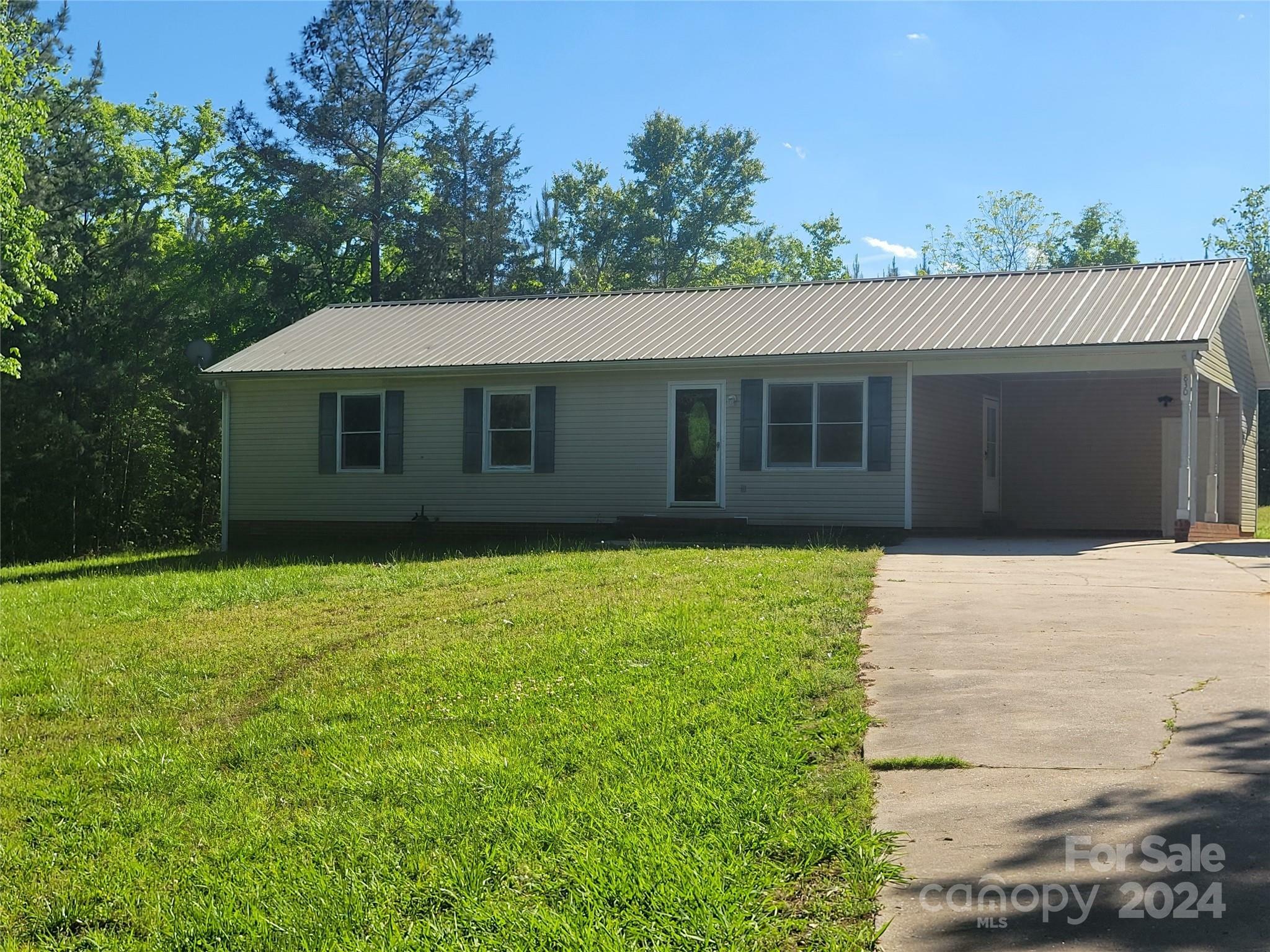 Property Photo:  830 Long Branch Road  NC 28073 