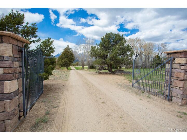 Property Photo: 12135 E County Road 190 CO 81201