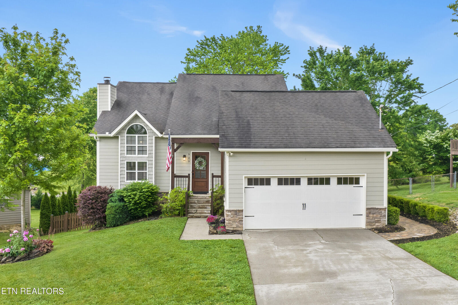 Property Photo:  929 Tree Trunk Rd  TN 37934 