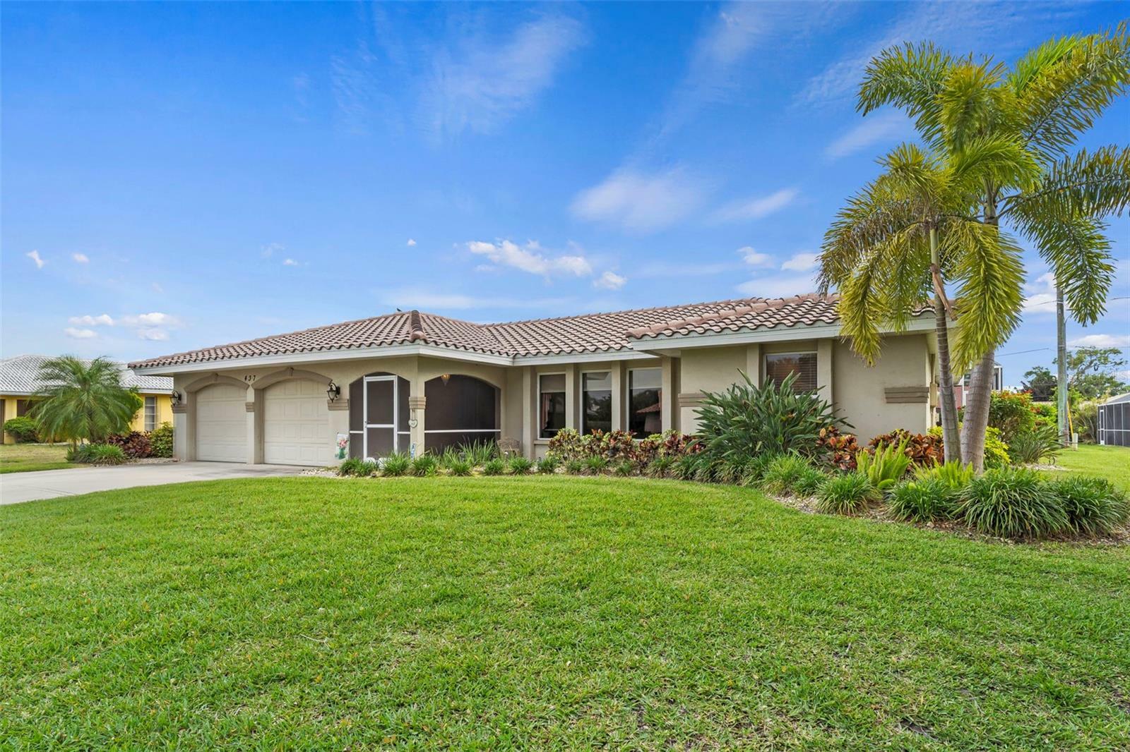 Property Photo: 437 E Rossetti Drive FL 34275