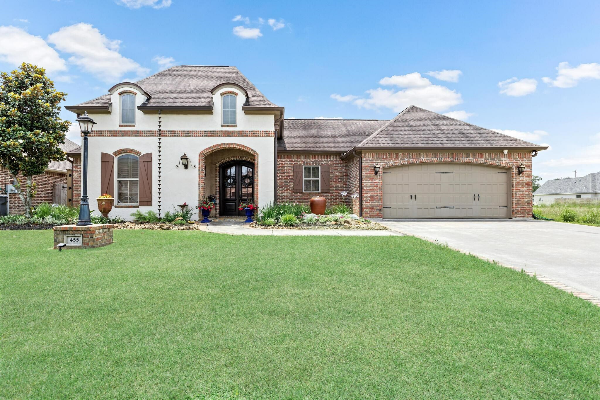 Property Photo:  455 Bryant Blvd  TX 77611 