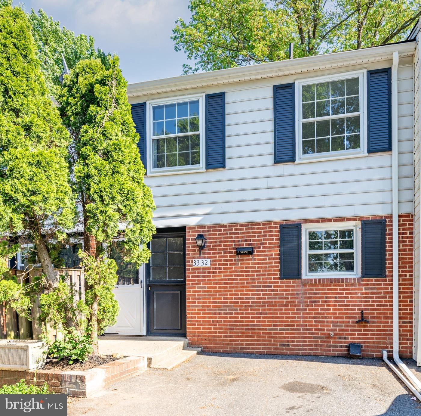 Property Photo:  3332 Tidewater Court A-17  MD 20832 