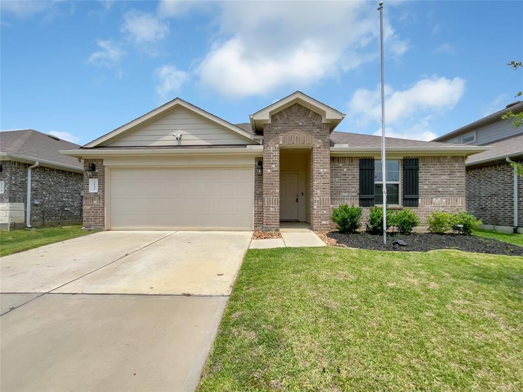 Property Photo:  2222 Strong Horse Drive  TX 77301 
