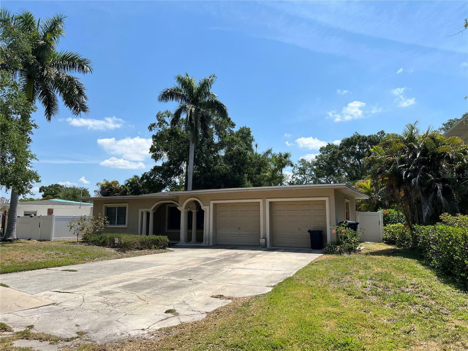 Property Photo:  5008 W Dickens Avenue  FL 33629 