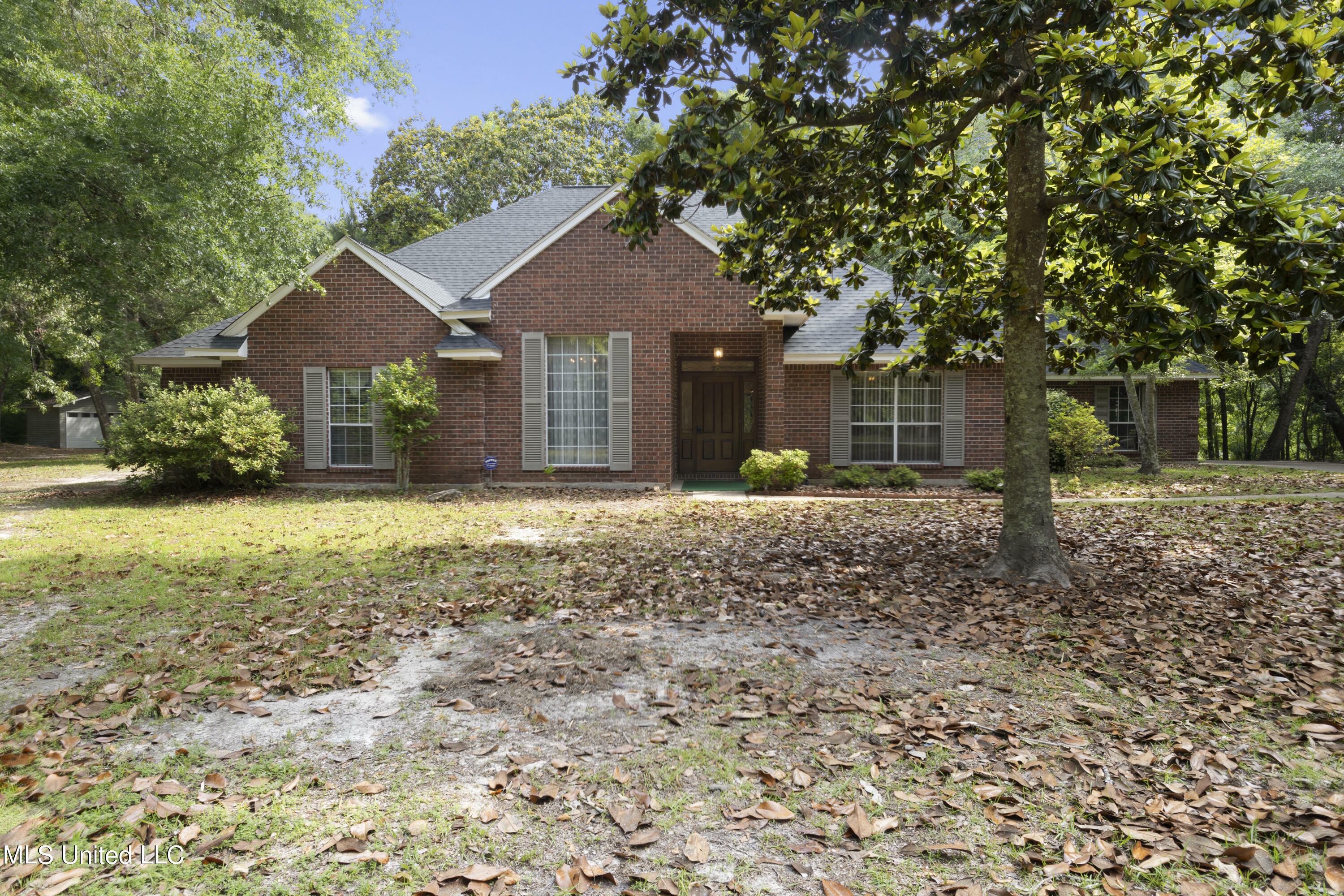 Property Photo:  1605 Fairhaven Drive  MS 39553 