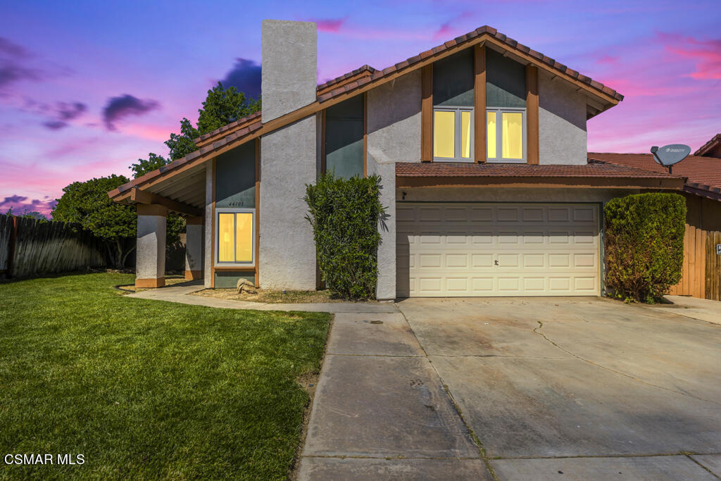 Property Photo:  44101 Watford Avenue  CA 93535 
