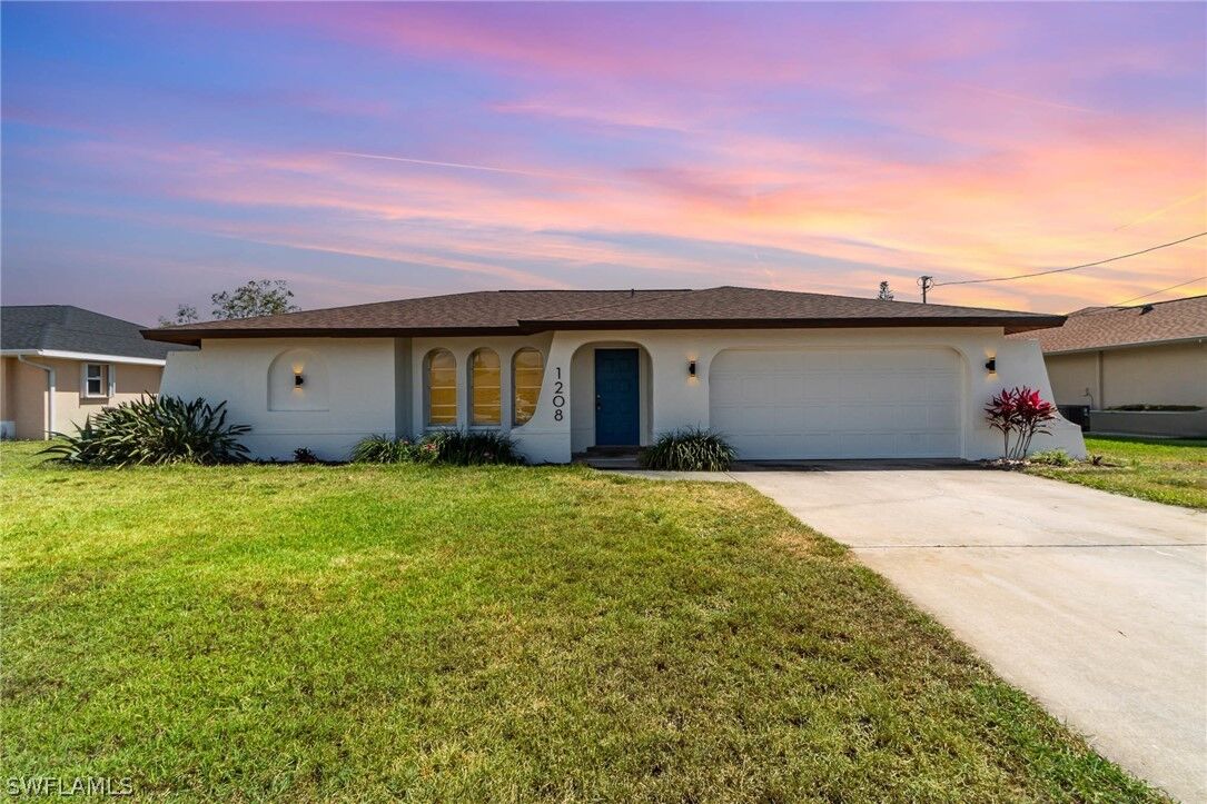 Property Photo: 1208 SE 17th Terrace FL 33990