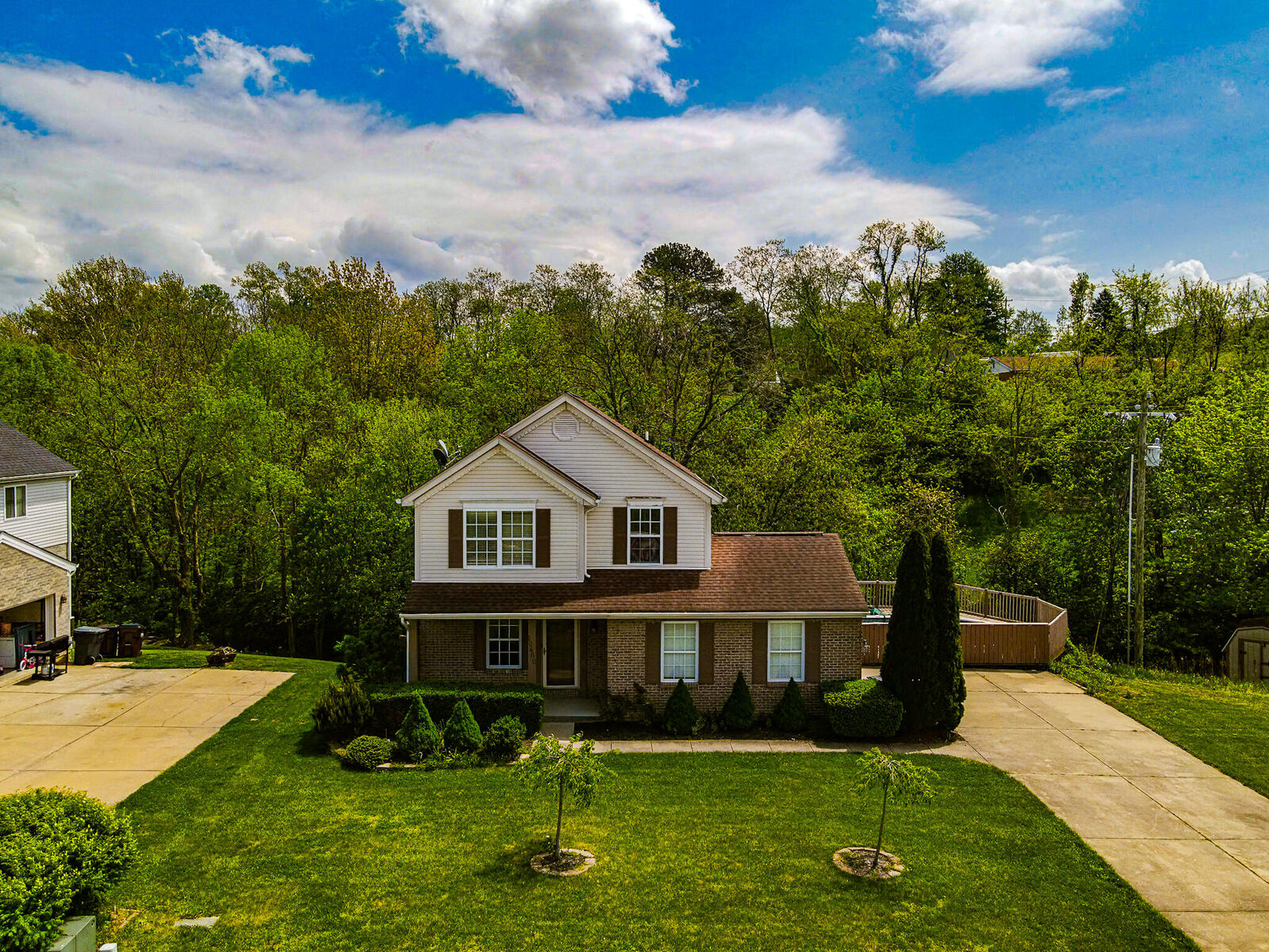 Property Photo: 10460 Walnut Ridge Drive KY 41094