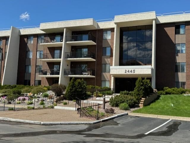 Property Photo:  2445 Londin Lane E 207  MN 55119 
