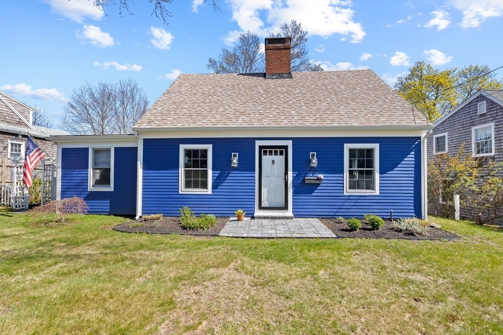 Property Photo:  20 Damon Rd  MA 02066 
