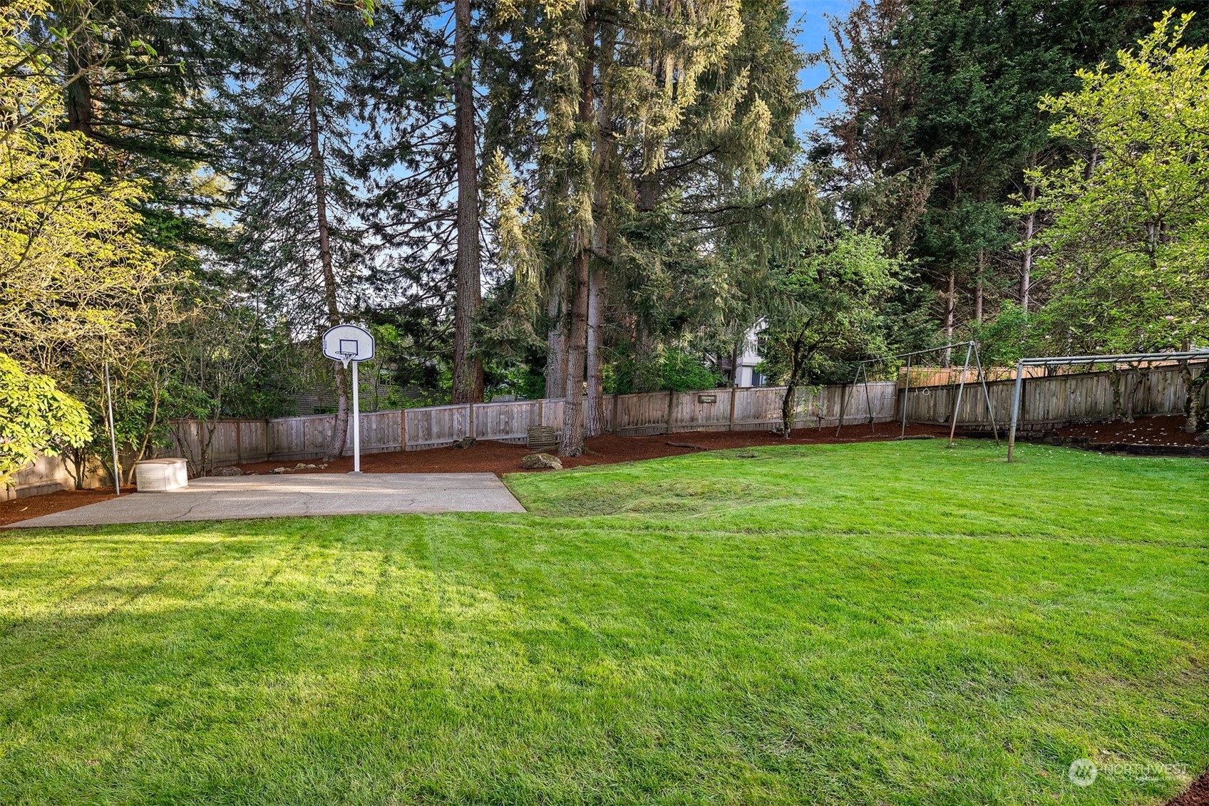 Property Photo:  18015 NE 33rd Street  WA 98052 