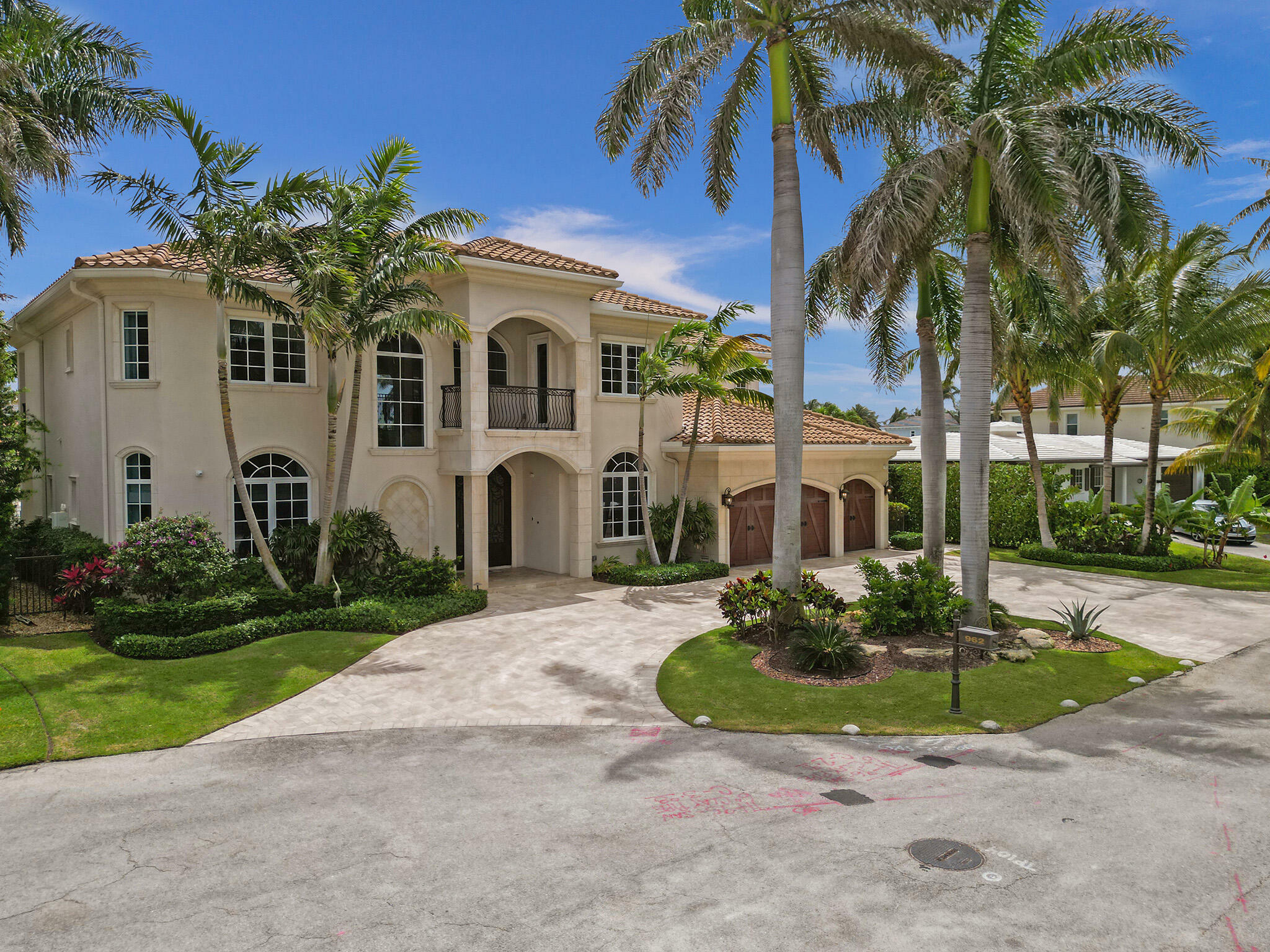 Property Photo:  962 Bolender Drive  FL 33483 