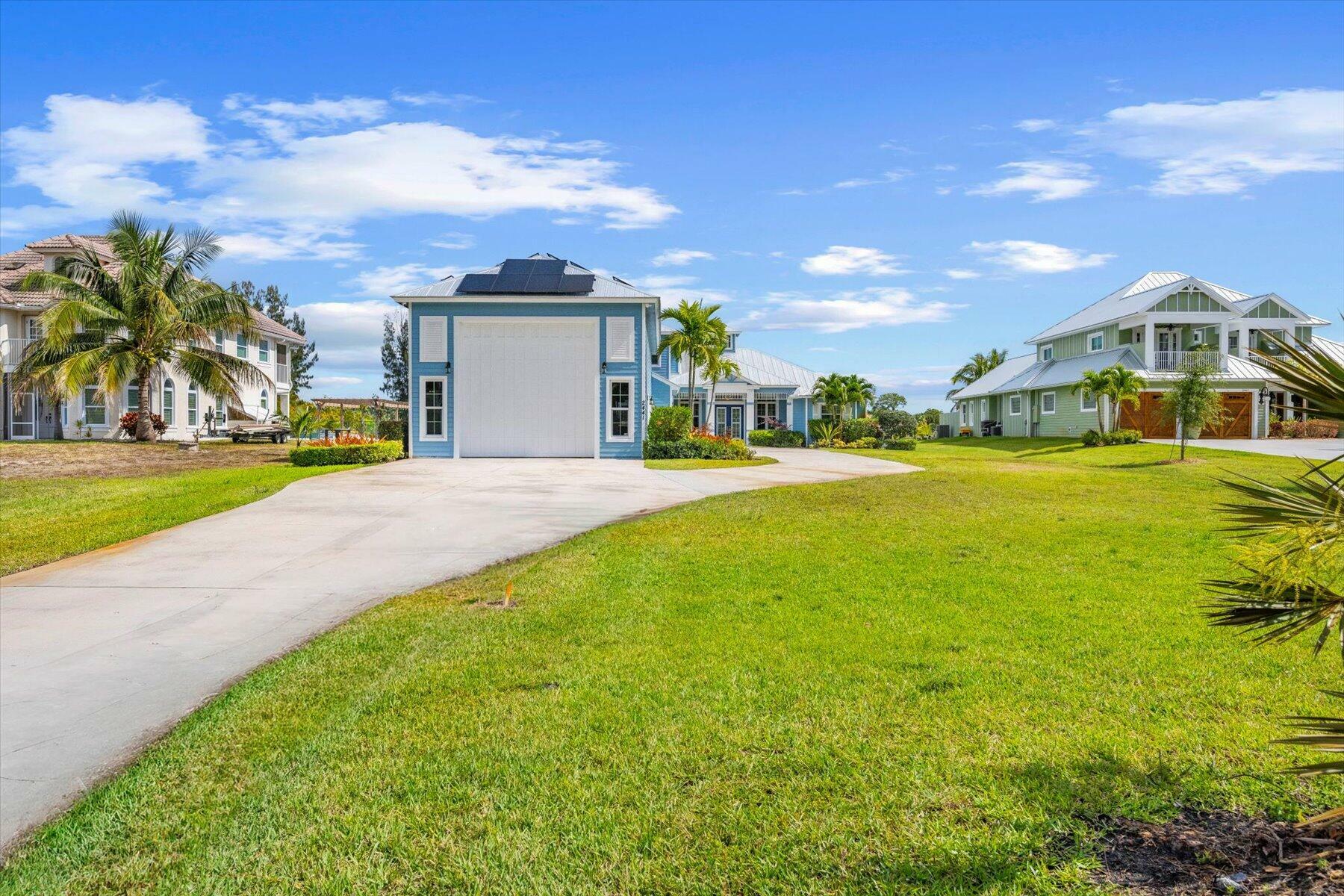 Property Photo:  2441 SE North Lookout Boulevard  FL 34984 