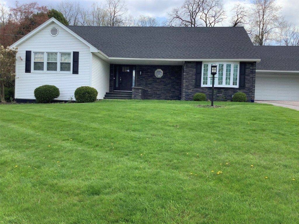 Property Photo:  5 Brookside Road  NY 13903 