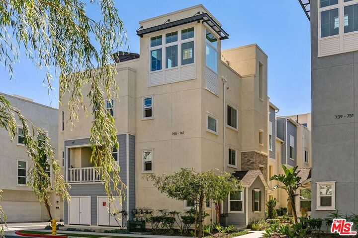 755  S Mosaic St  Anaheim CA 92805 photo