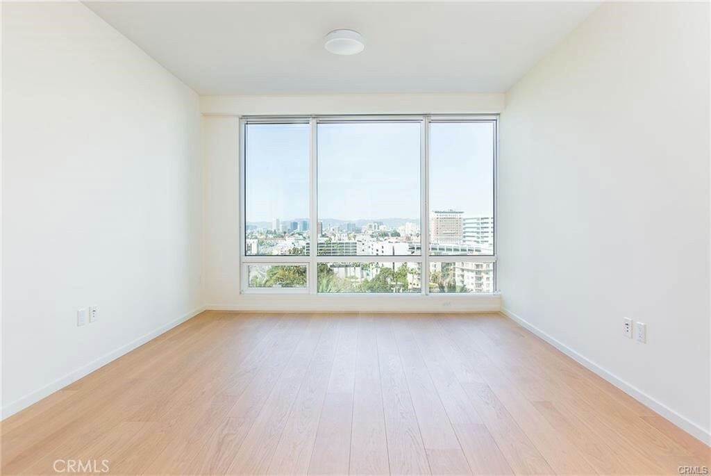 Property Photo:  877 Francisco Street 1501  CA 90017 