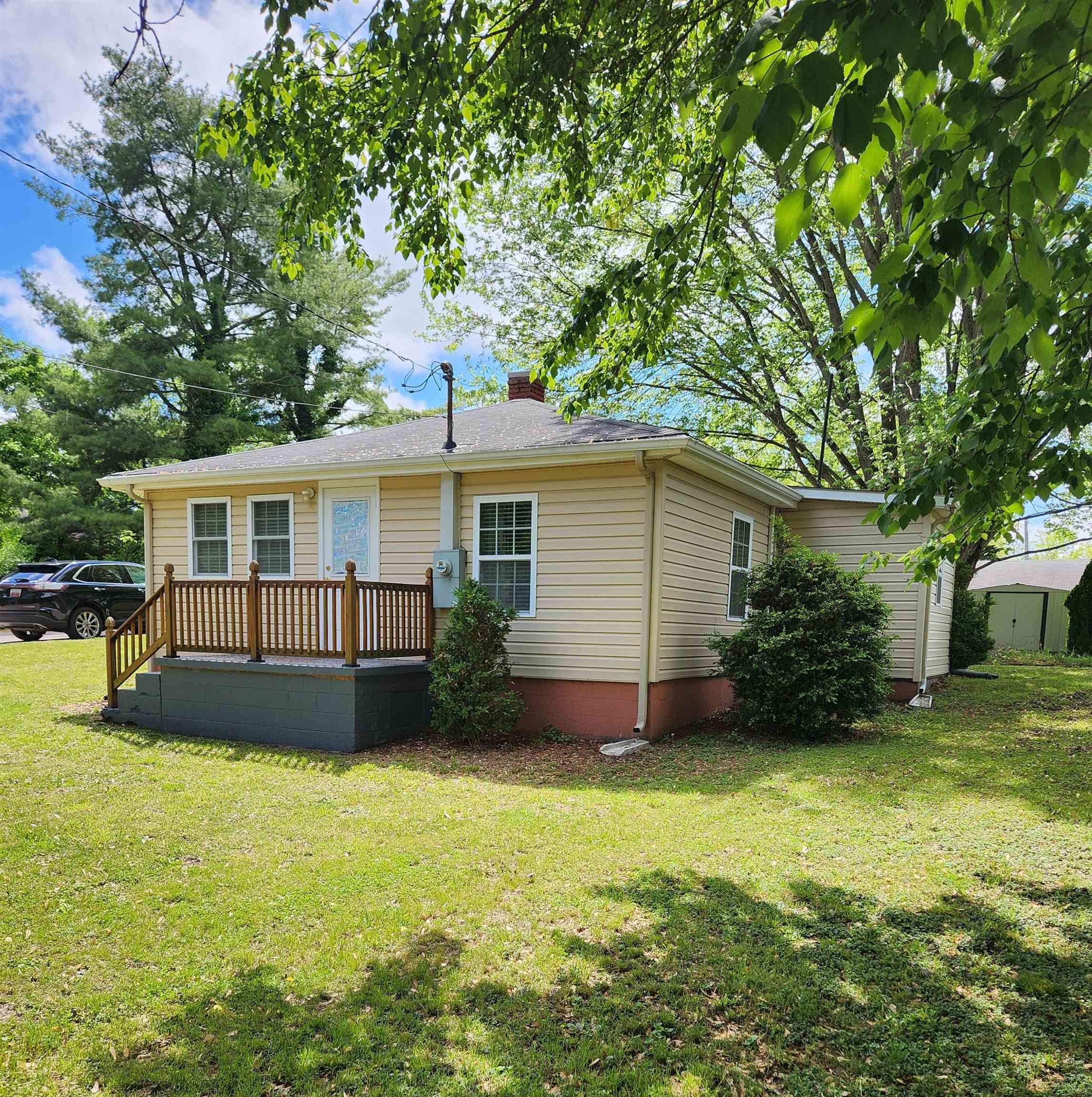 Property Photo:  550 Agee Street  VA 24073 