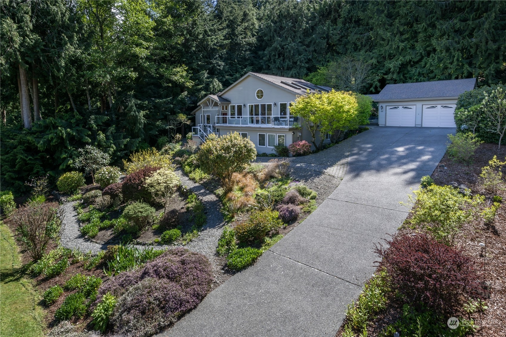 Property Photo:  121 Cedarview Drive  WA 98368 