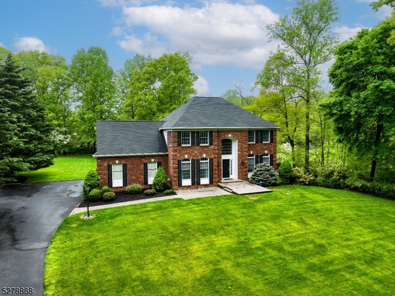 Property Photo:  5 Sutton Farm Rd  NJ 08822 