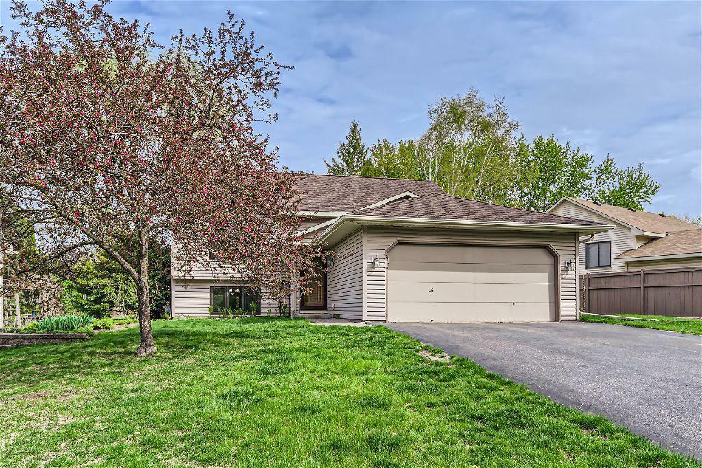 Property Photo:  3910 Westbury Trail  MN 55123 