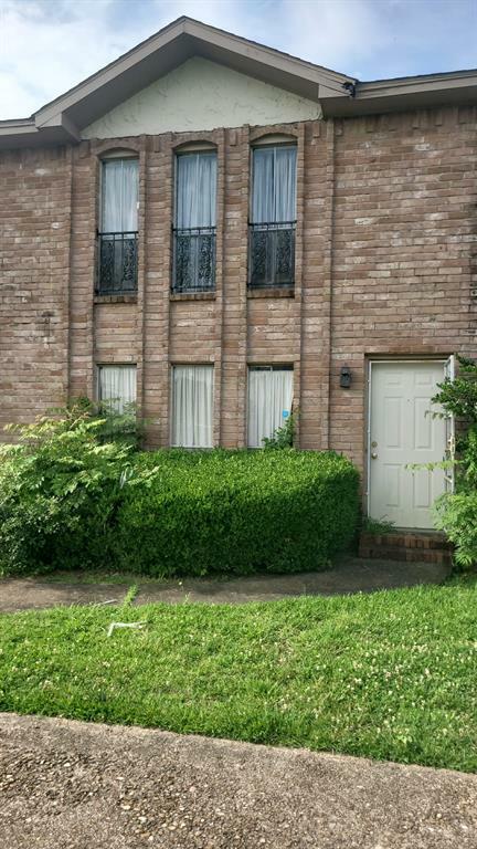 Property Photo: 7069 Chasewood Drive TX 77489