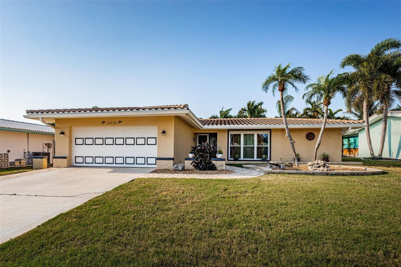 Property Photo:  14429 Yacht Club Boulevard  FL 33776 
