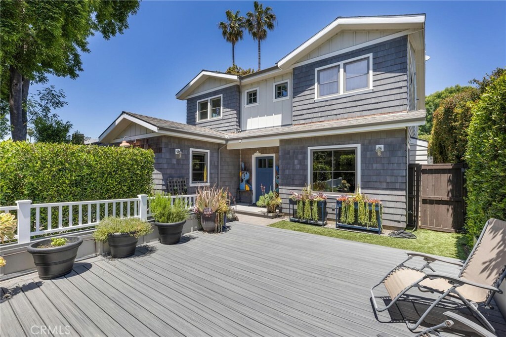 Property Photo:  12181 Valleyheart Drive  CA 91604 