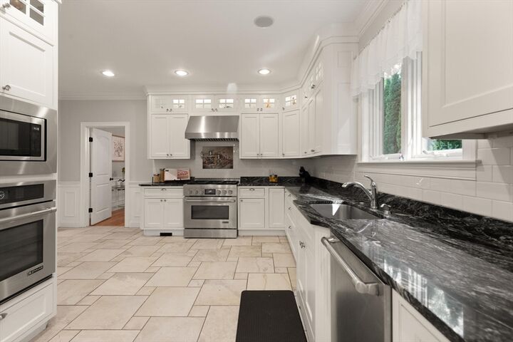 Property Photo:  8 Johnson Rd  MA 01890 