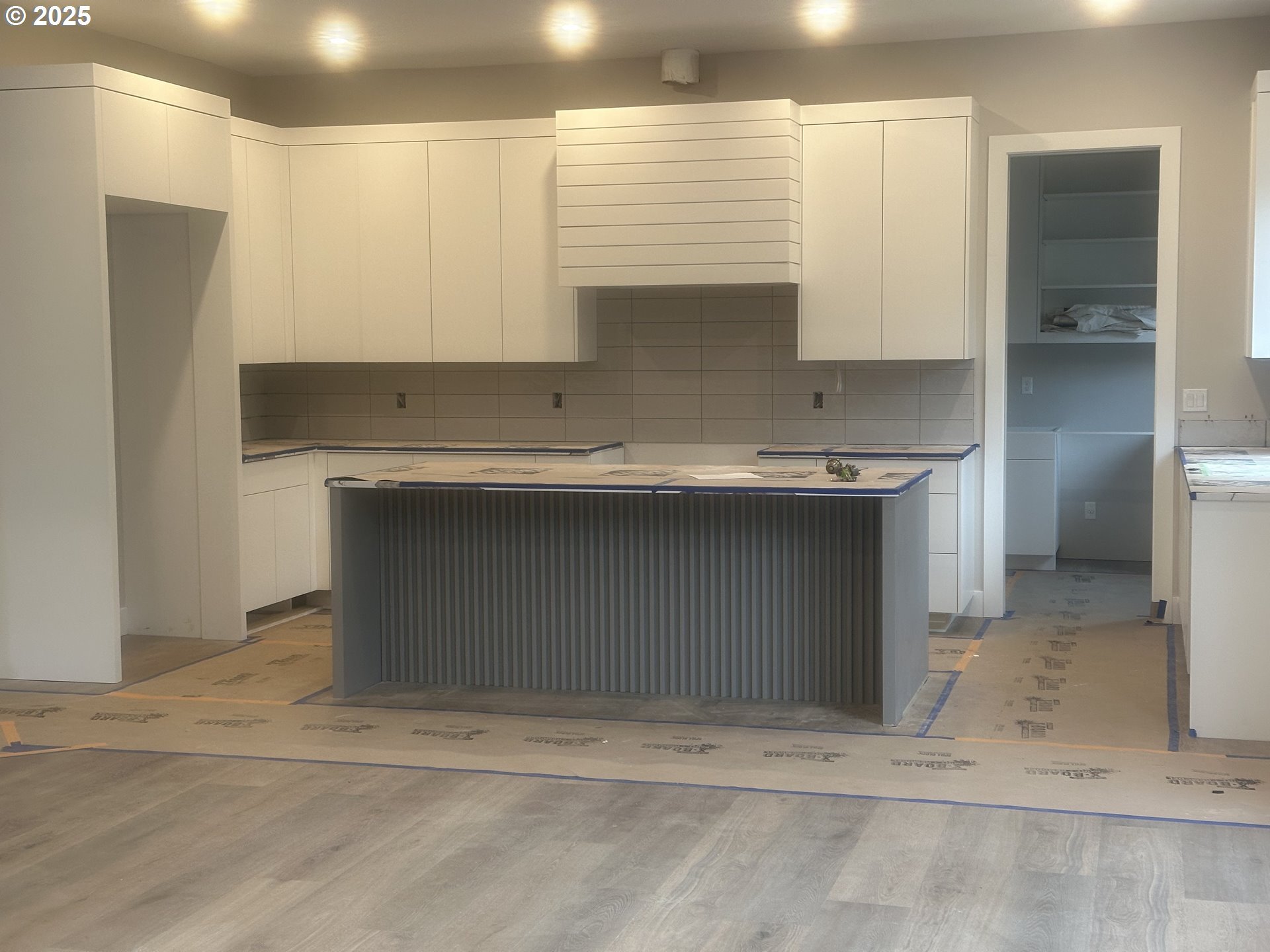 Property Photo:  740 Monica Ct  OR 97110 